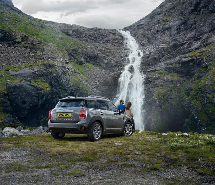  Mini One Countryman 2017 года  (WW) (фото 6 из 6)